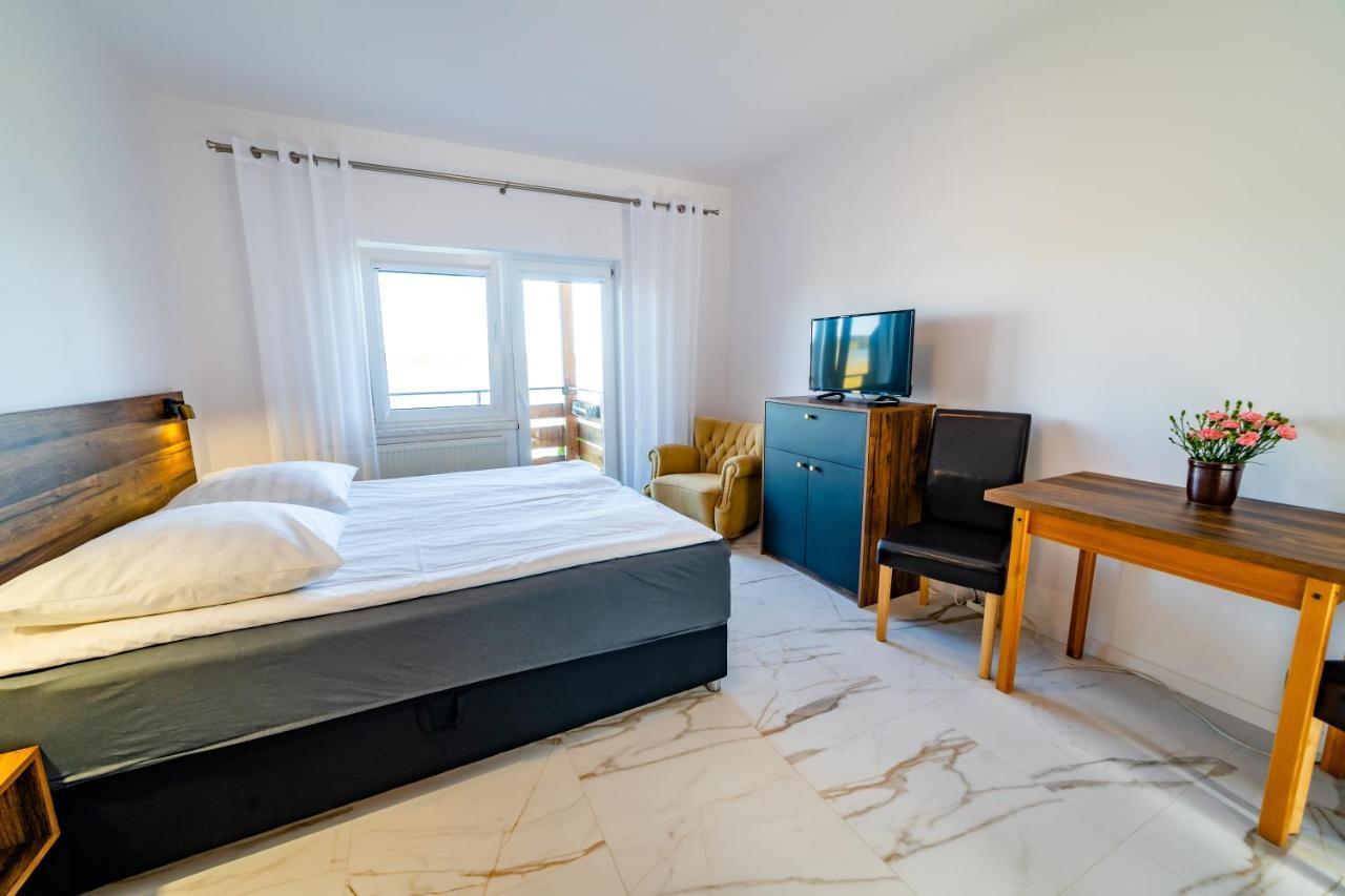 Apartamenty I Pokoje Seeblick Mikołajki 객실 사진