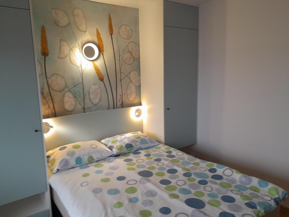 Apartamenty I Pokoje Seeblick Mikołajki 객실 사진